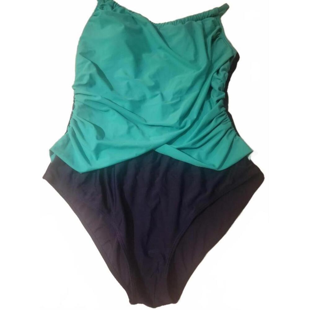 Womens one piece swimsuit with tummy control and contouring   Size 16